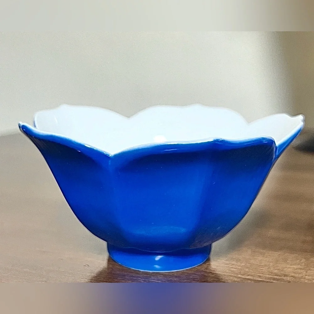 Rare Vtg MCM Japanese Porcelain Lotus Bowls Primary Colors Set of 4 Rare Mint